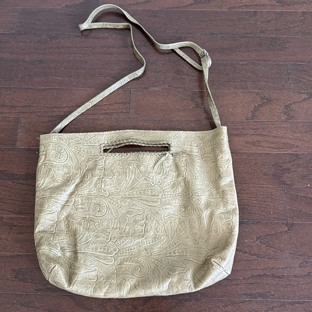 Green leather purse with long strap